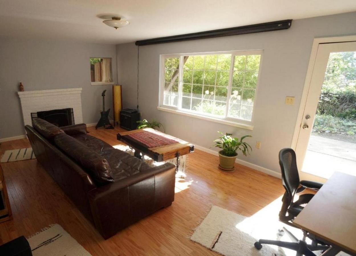 Large 1 Bedroom Apartment, Home Theater, Fireplace Berkeley Zewnętrze zdjęcie